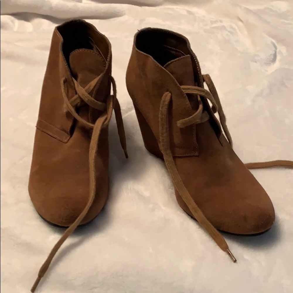 Dolce Vita ankle boots